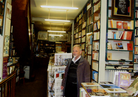 Н.А. Струве в парижском магазине Ymca-Press. 17 ноября 2008 г.